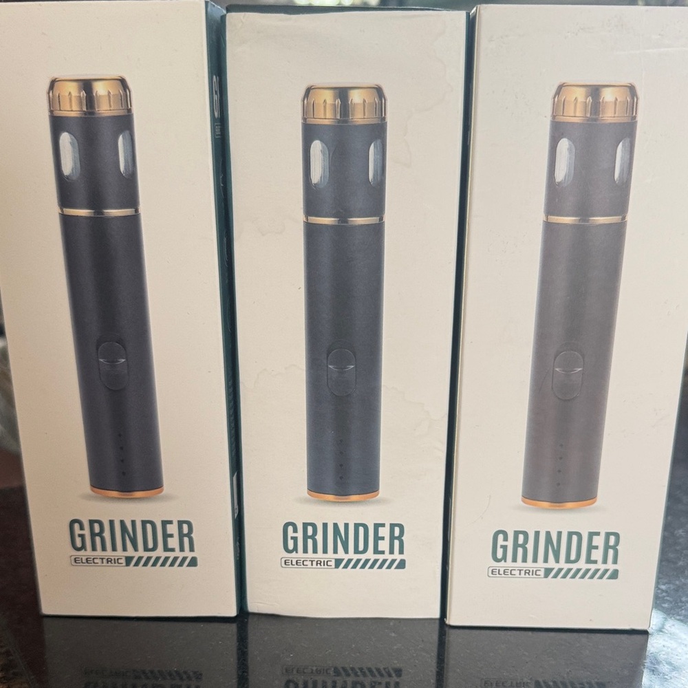 #73 Electric Grinder - Black and Gold